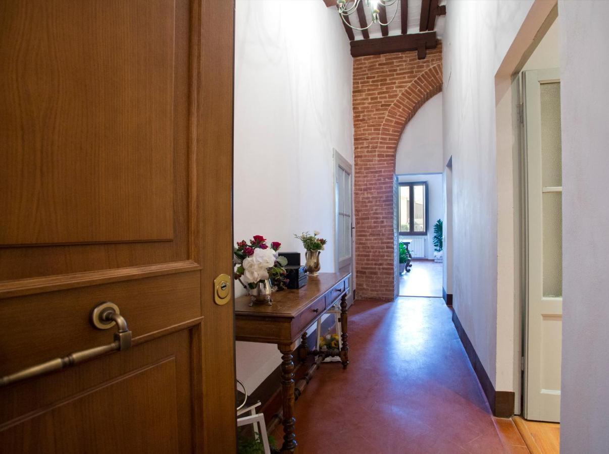 Residenza D'Epoca Palazzo Piccolomini Apartment Siena Exterior photo