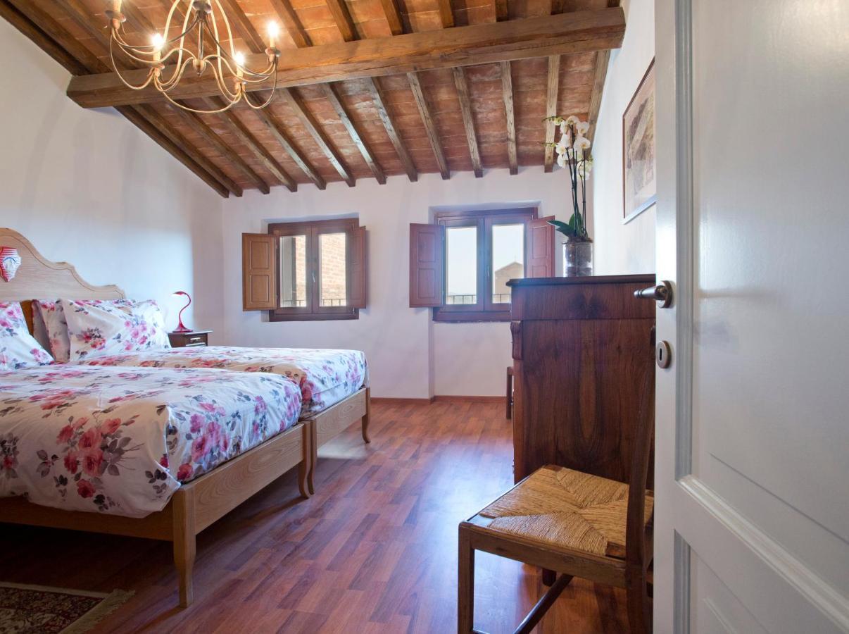 Residenza D'Epoca Palazzo Piccolomini Apartment Siena Exterior photo